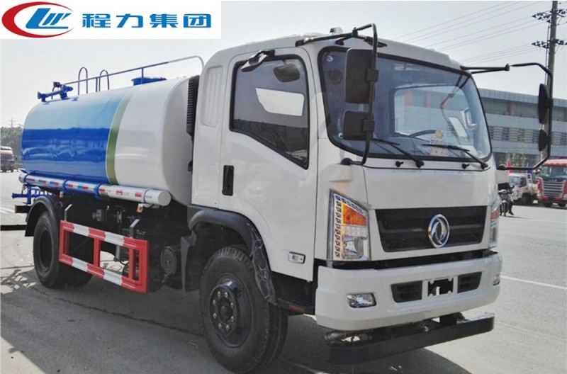 東風(fēng)D912新款8-12方灑水車(chē)