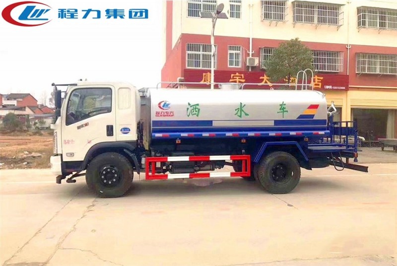東風(fēng)D912新款8-12方灑水車(chē)