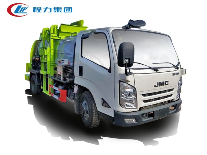 江鈴4.5方餐廚垃圾車(chē)