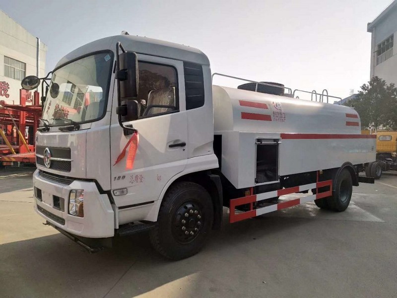 東風(fēng)天錦高壓清洗車(chē)