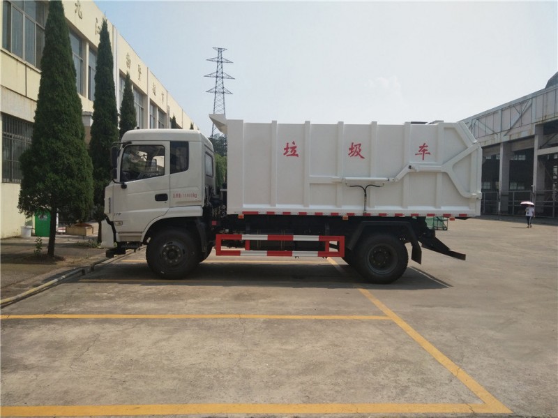東風(fēng)專(zhuān)底12方對接垃圾車(chē)
