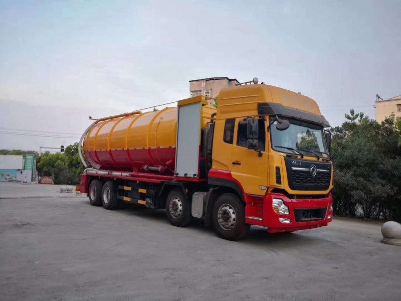 東風(fēng)天龍前四后八36方大噸位重型清洗吸污車(chē)