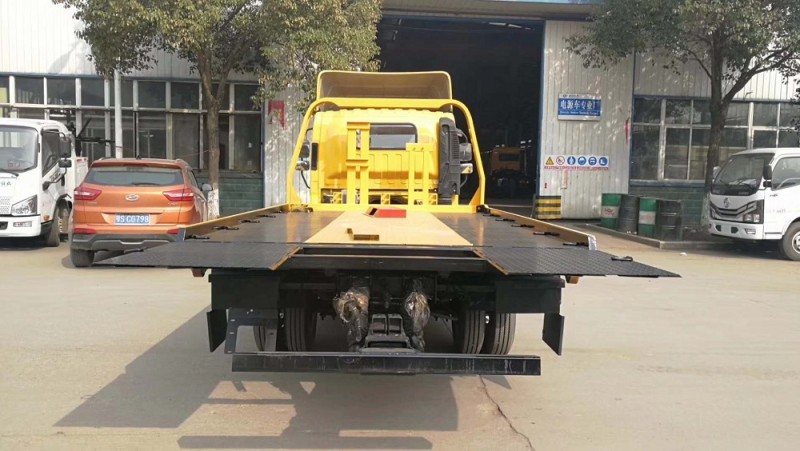 解放虎V藍牌一拖二清障車(chē)