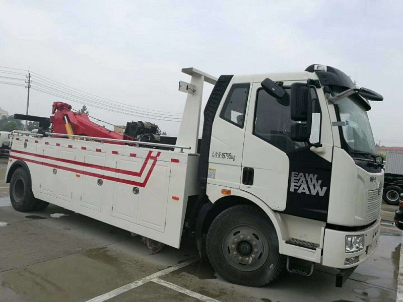 解放單橋拖吊聯(lián)體（一托一）清障車(chē)
