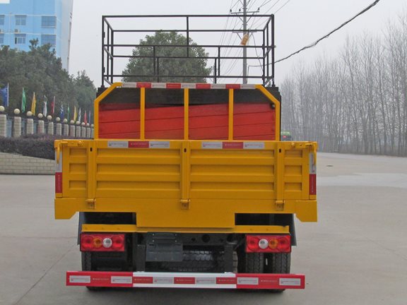 江鈴雙排座8-10米平臺升降高空作業(yè)車(chē)圖片
