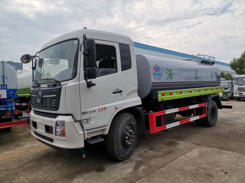 國六東風(fēng)天錦灑水車(chē)