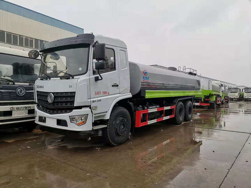 東風(fēng)后八輪灑水車(chē)