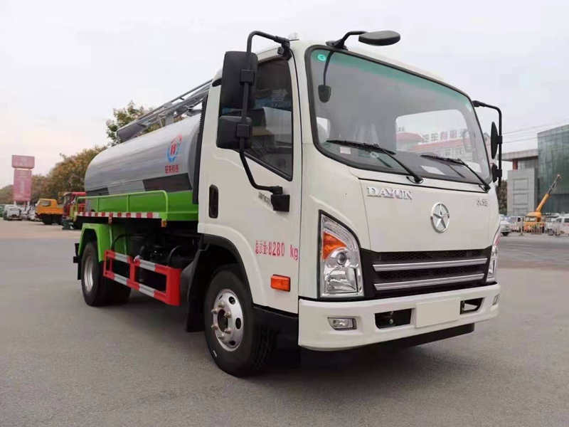 大運吸糞車(chē)（成都）