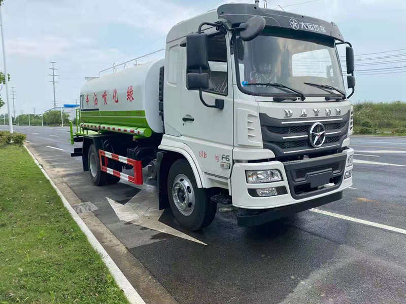 湖北大運12噸灑水車(chē)