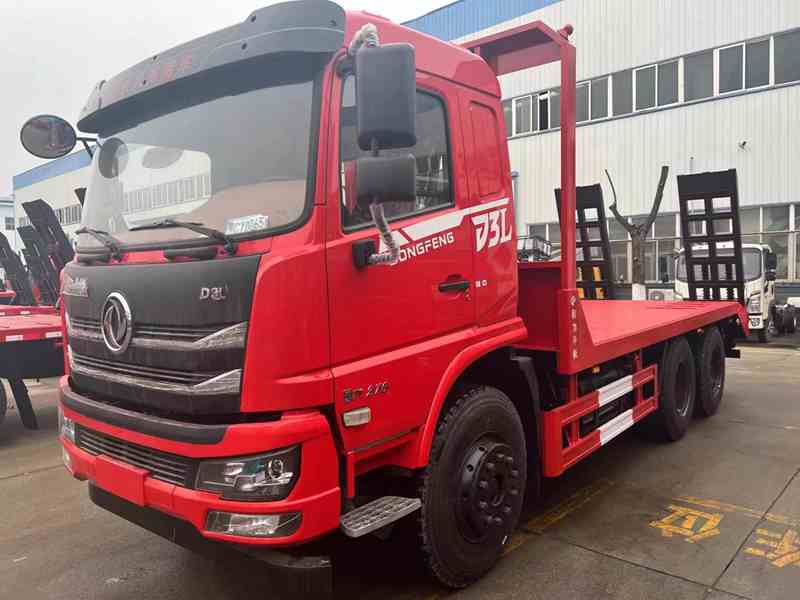 東風(fēng)D3L后八輪平板運輸車(chē)
