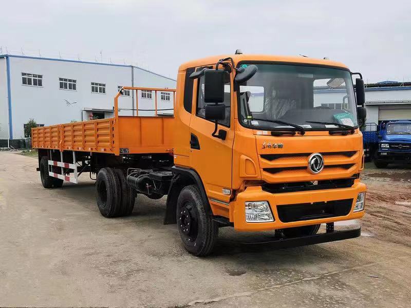東風(fēng)G913半掛教練車(chē)